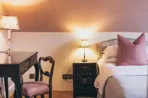 Room 16 (Twin Room) - Photographed by Si Medlicott